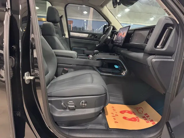 BYD FangChengBao Leopard 5 — Фото автомобиля 23