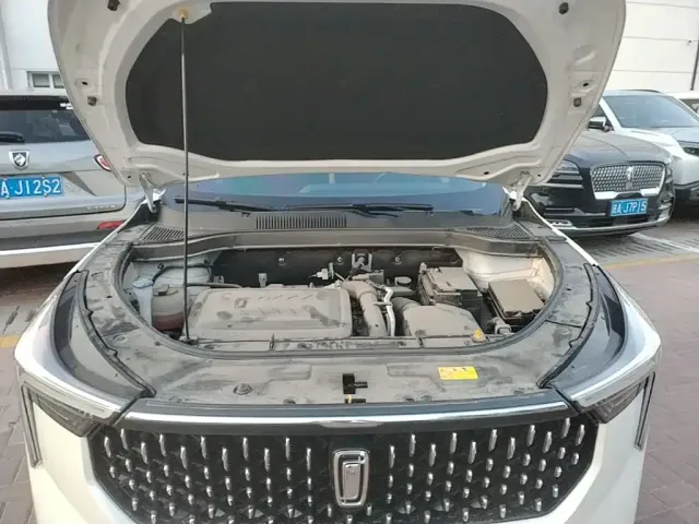 Bestune T55 — Фото автомобиля 16