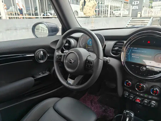 MINI Hatch — Фото автомобиля 16