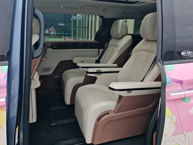 BYD Xia — Фото автомобиля 5