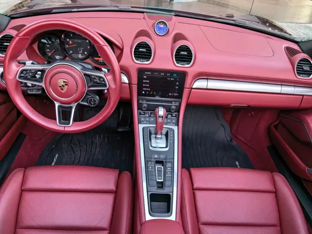 Porsche 718 — Фото автомобиля 5