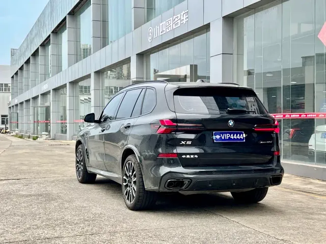 BMW X5 — Фото автомобиля 4