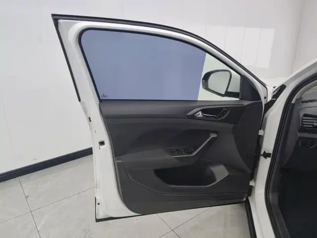 Volkswagen T-Cross — Фото автомобиля 7