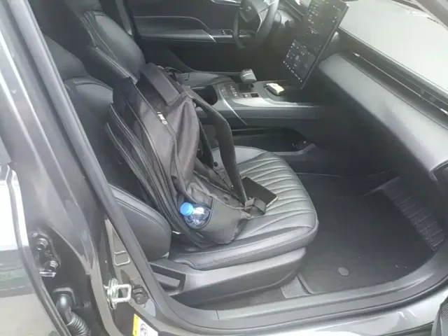 Changan Qiyuan A05 — Фото автомобиля 24