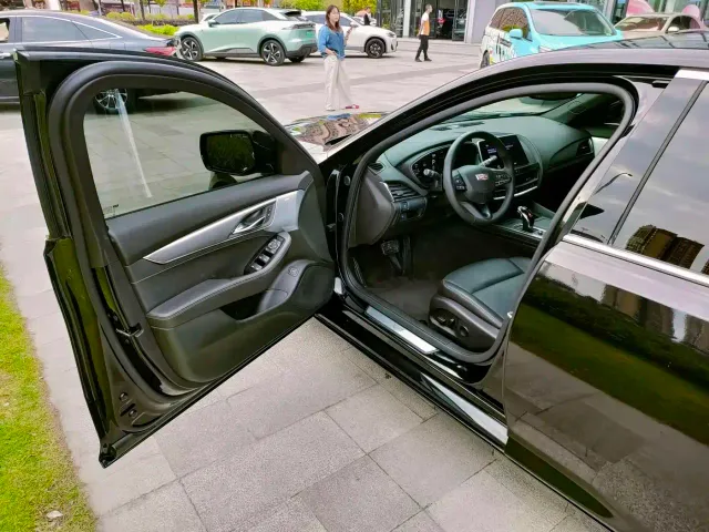 Cadillac CT5 — Фото автомобиля 11