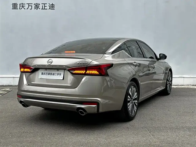 Nissan Teana — Фото автомобиля 5
