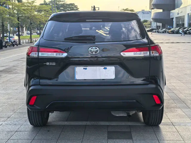 Toyota Corolla Cross — Фото автомобиля 5