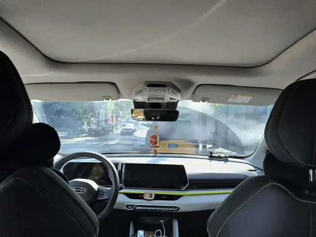 Geely Binyue — Фото автомобиля 14