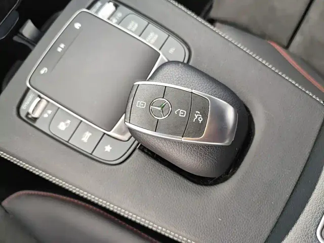 Mercedes-Benz A-Class — Фото автомобиля 8