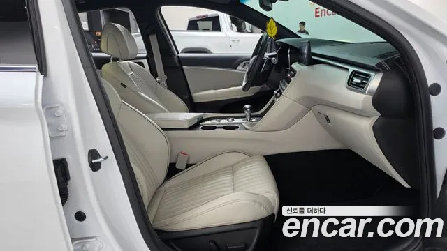 Genesis G70 New — Фото автомобиля 16