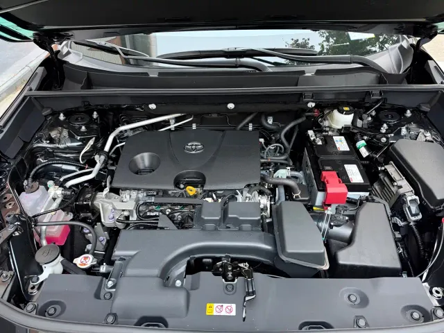 Toyota RAV4 — Фото автомобиля 28