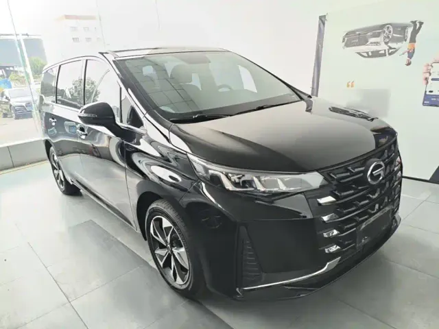 GAC Trumpchi M6 — Фото автомобиля 3