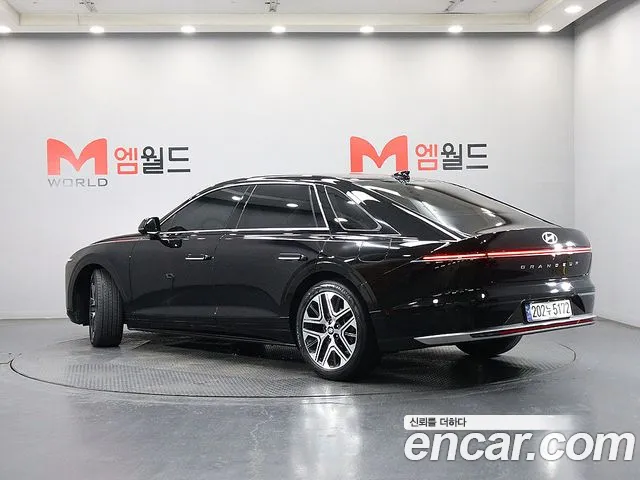 Hyundai Grandeur GN7 — Фото автомобиля 4