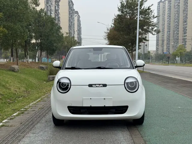 Changan Lumin — Фото автомобиля 2