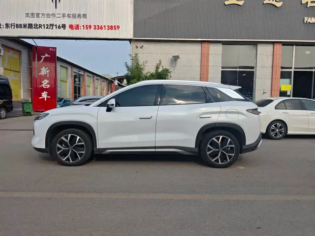 BYD Song L DM-i — Фото автомобиля 6