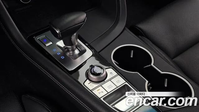 Genesis G70 — Фото автомобиля 9