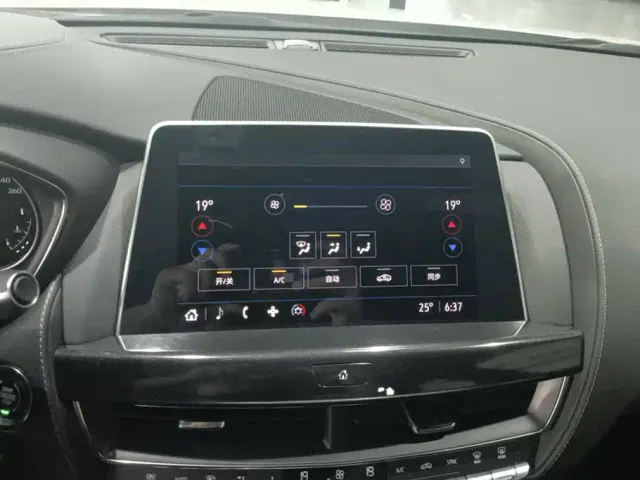 Cadillac CT5 — Фото автомобиля 13