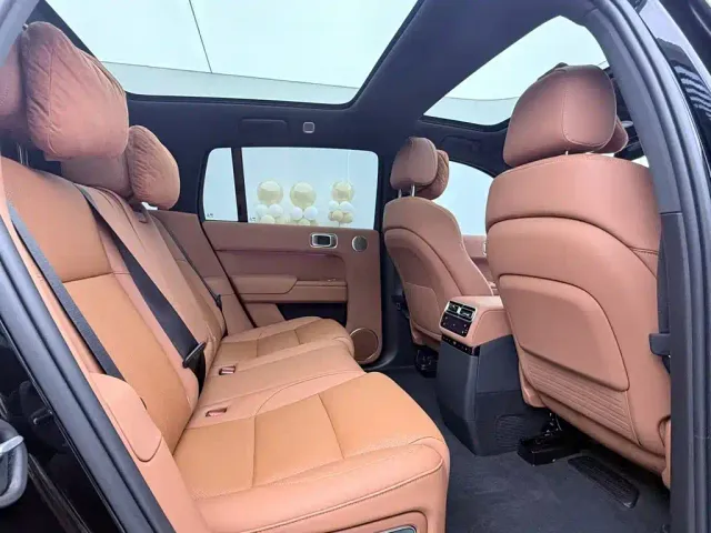 Li Auto L7 — Фото автомобиля 27
