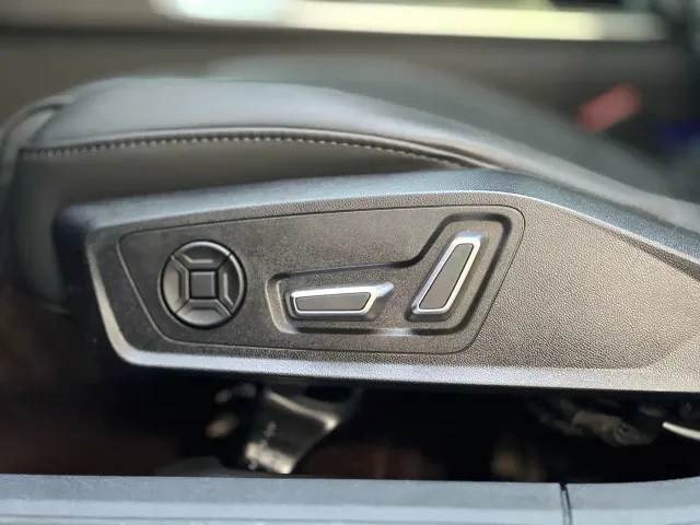 Audi A6L — Фото автомобиля 15