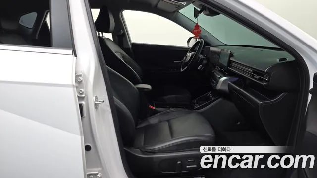 Hyundai Kona SX2 — Фото автомобиля 11