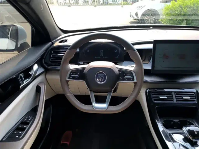 BYD Qin PLUS — Фото автомобиля 10