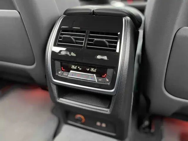 BMW XM — Фото автомобиля 30