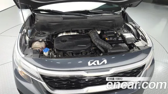 Kia Seltos — Фото автомобиля 9