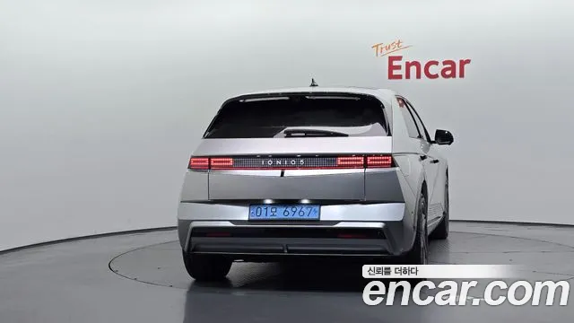 Hyundai Ioniq 5 New — Фото автомобиля 4