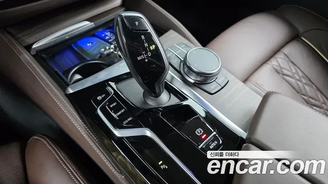 BMW 5 Series G30 — Фото автомобиля 9