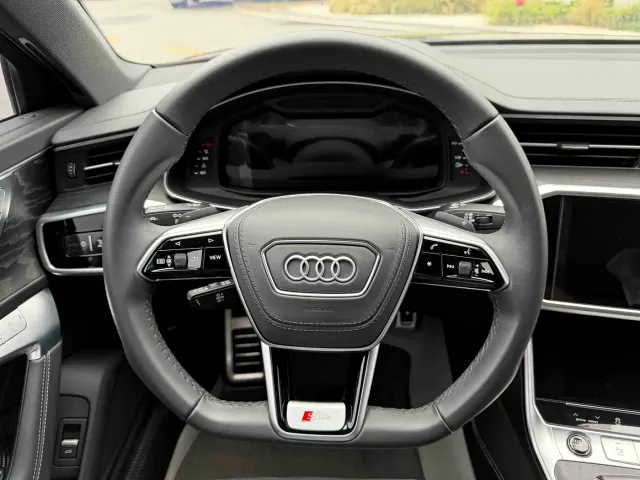Audi A6L — Фото автомобиля 23