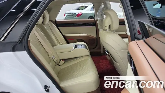 Hyundai Grandeur GN7 — Фото автомобиля 17