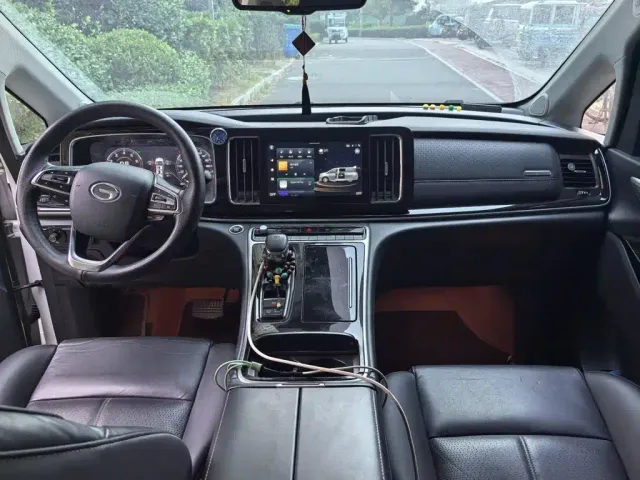 GAC Trumpchi M8 — Фото автомобиля 5