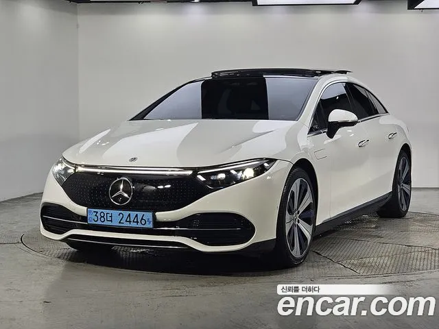 Фотография автомобиля — Mercedes-Benz EQS