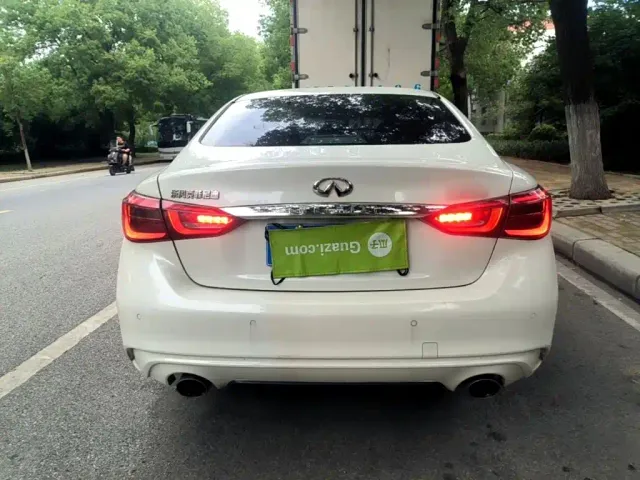 Infiniti Q50L — Фото автомобиля 5