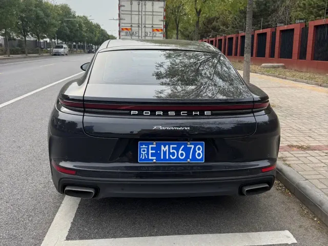 Porsche Panamera — Фото автомобиля 6