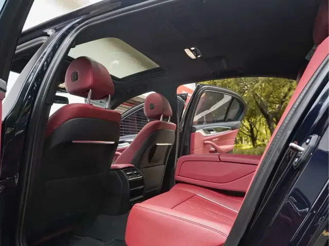 BMW BMW 5 Series 2021 525Li M Sport Package — Фото автомобиля 28