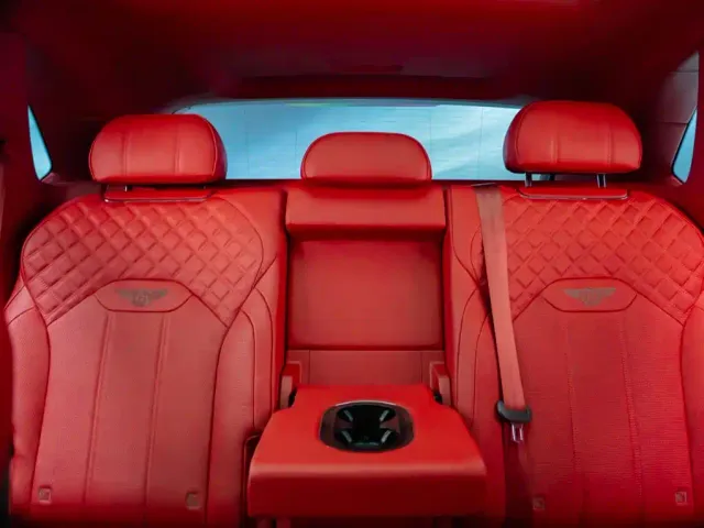 Bentley Bentayga — Фото автомобиля 16