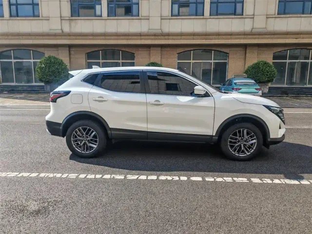 Nissan Qashqai — Фото автомобиля 5