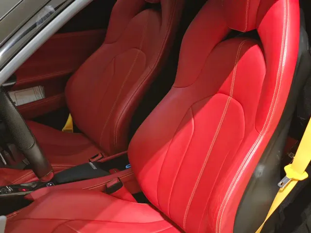 Ferrari F8 — Фото автомобиля 9