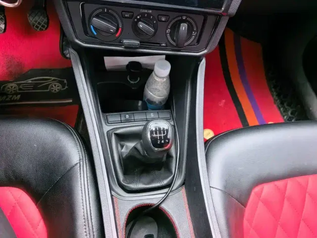 Skoda Rapid — Фото автомобиля 13