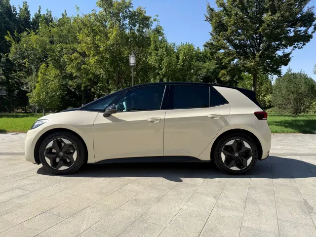 Volkswagen ID.3 — Фото автомобиля 6