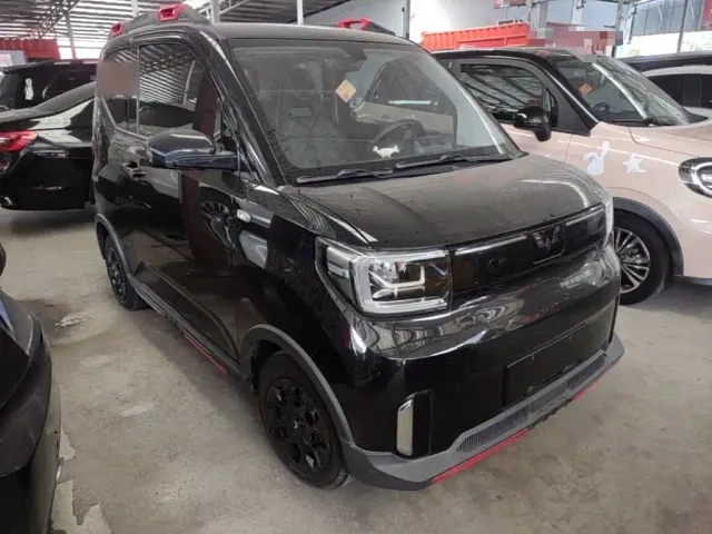 Wuling Hongguang Mini EV — Фото автомобиля 3