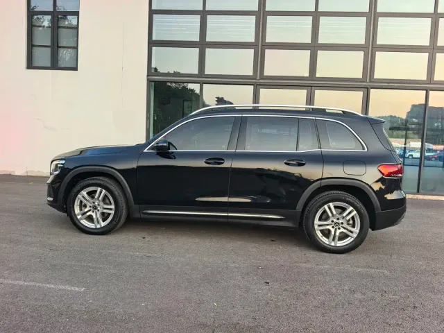 Mercedes-Benz GLB-Class — Фото автомобиля 13