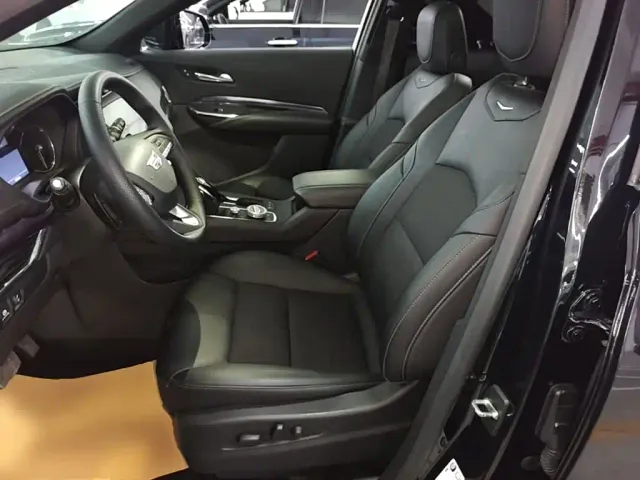 Cadillac XT4 — Фото автомобиля 14