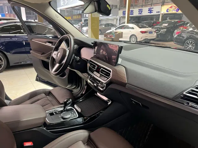 BMW X3 — Фото автомобиля 22