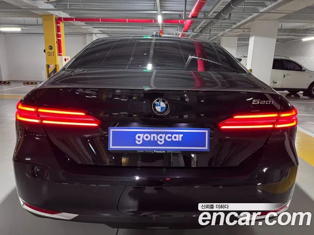 BMW 5-Series — Фото автомобиля 8