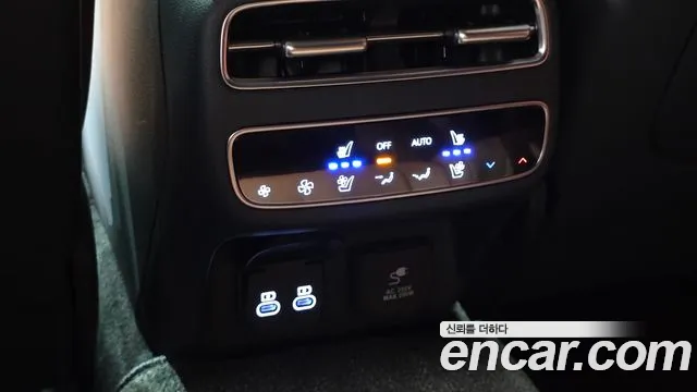 Genesis GV70 — Фото автомобиля 29