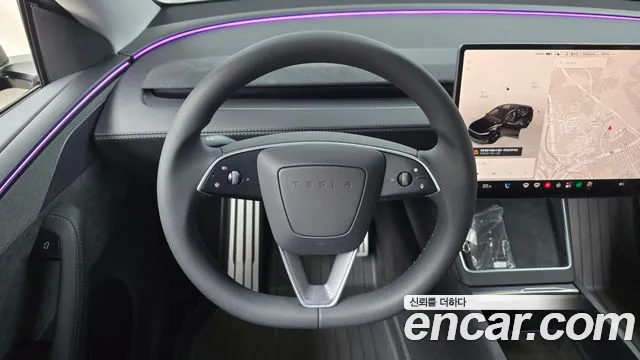 Tesla Model Y — Фото автомобиля 9