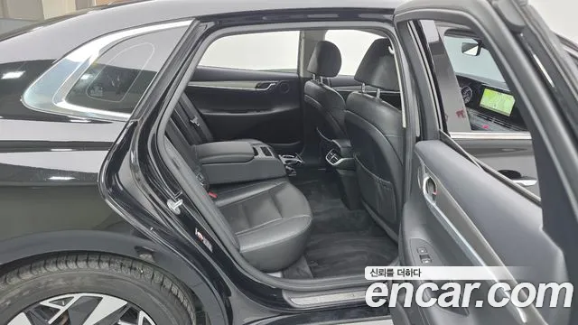 Hyundai Grandeur Premium — Фото автомобиля 11
