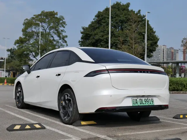 GAC Aion S MAX — Фото автомобиля 7